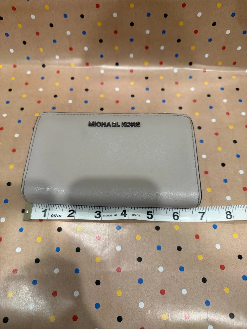MICHAEL KORS Light Cream Leather Zip Wallet with Silver Logo